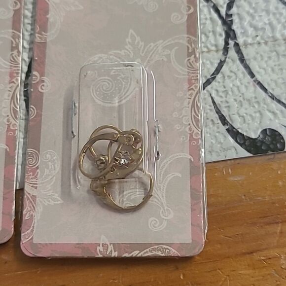 Designer Finery Gold Earrings  Lever Backs - Picture 3 of 3